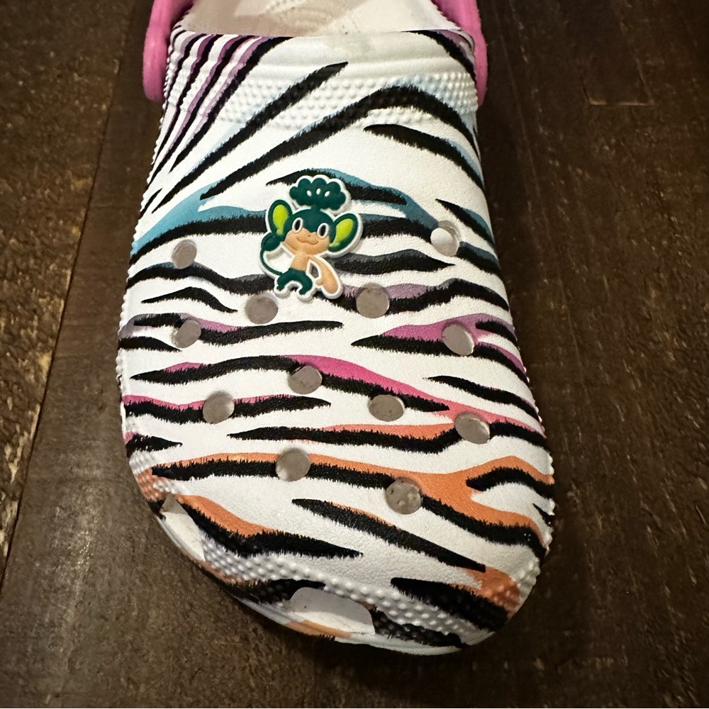 Pokémon‎ Shiny Panpour Crocs Charm - BUNDLE 3 OR MORE GET 50% OFF